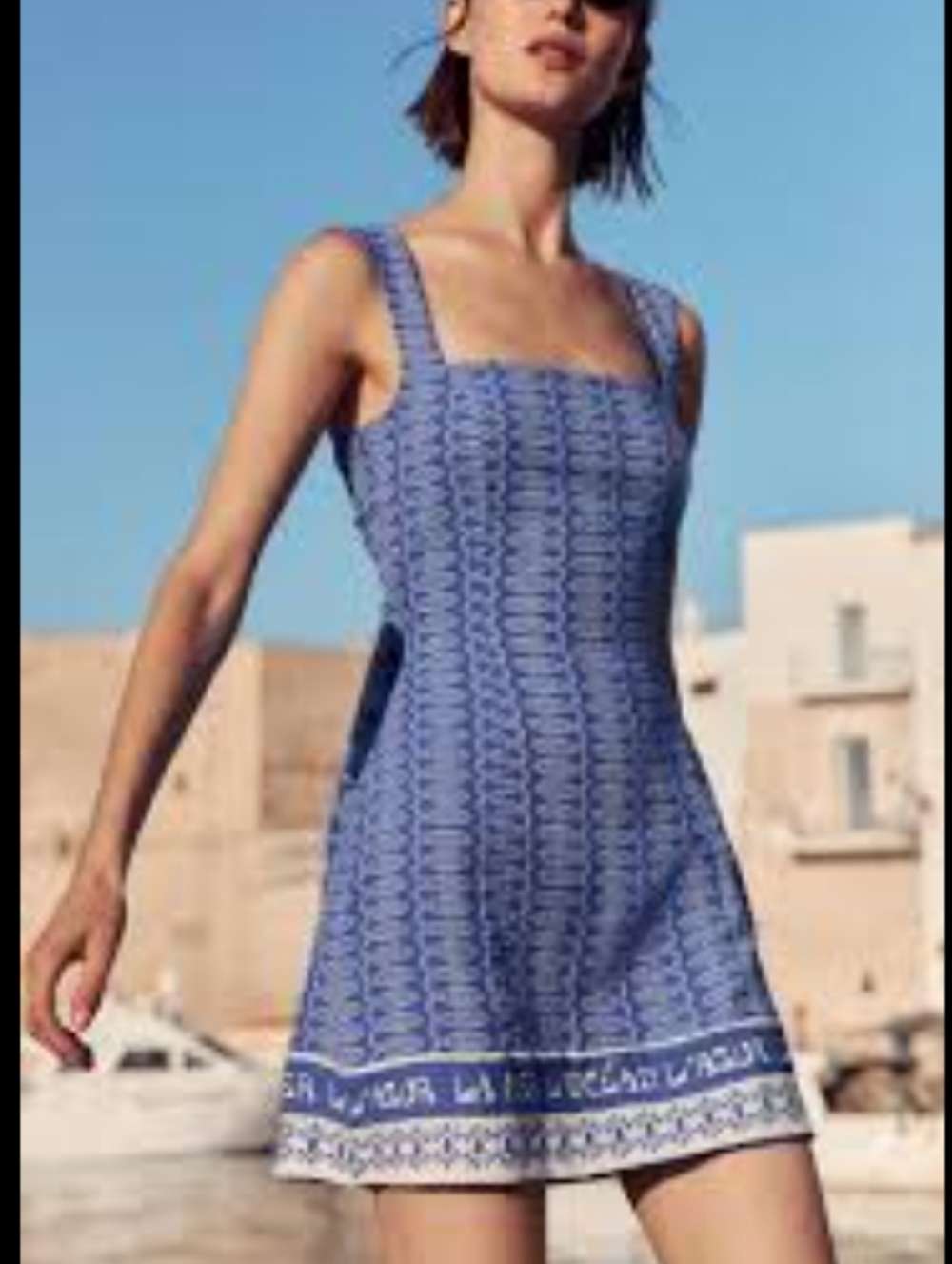 H&M Stunning sleeveless mini dress featuring a blue and white Mediterranean-insp